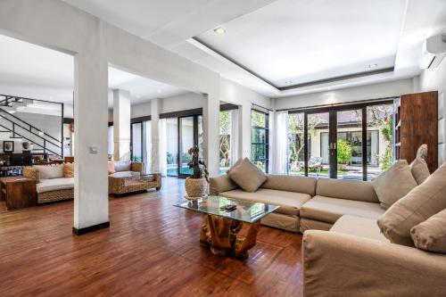 anedda merta sari villa