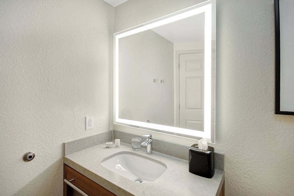 candlewood suites columbia ft jackson by ihg