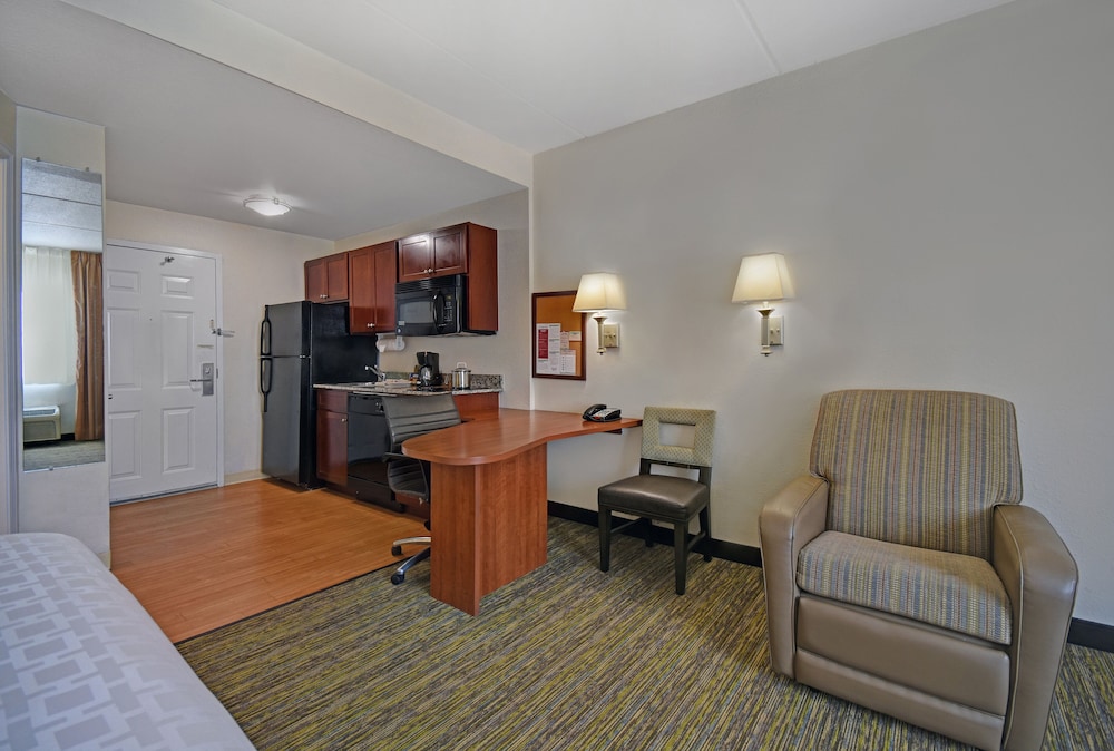 candlewood suites columbia ft jackson by ihg