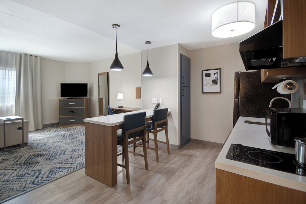 candlewood suites columbia ft jackson by ihg