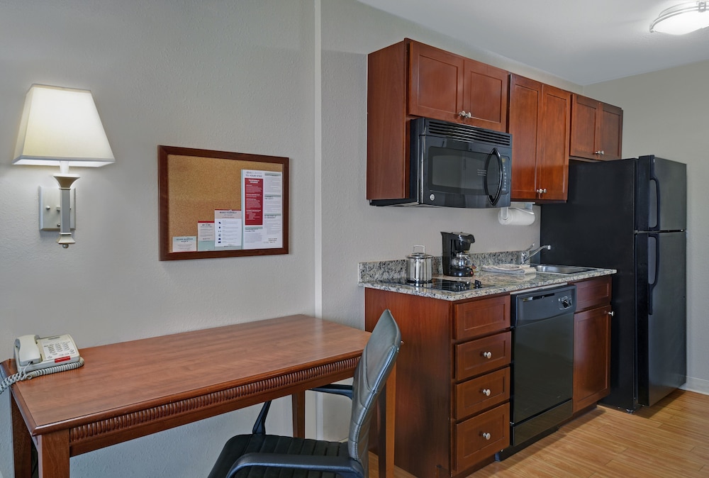 candlewood suites columbia ft jackson by ihg