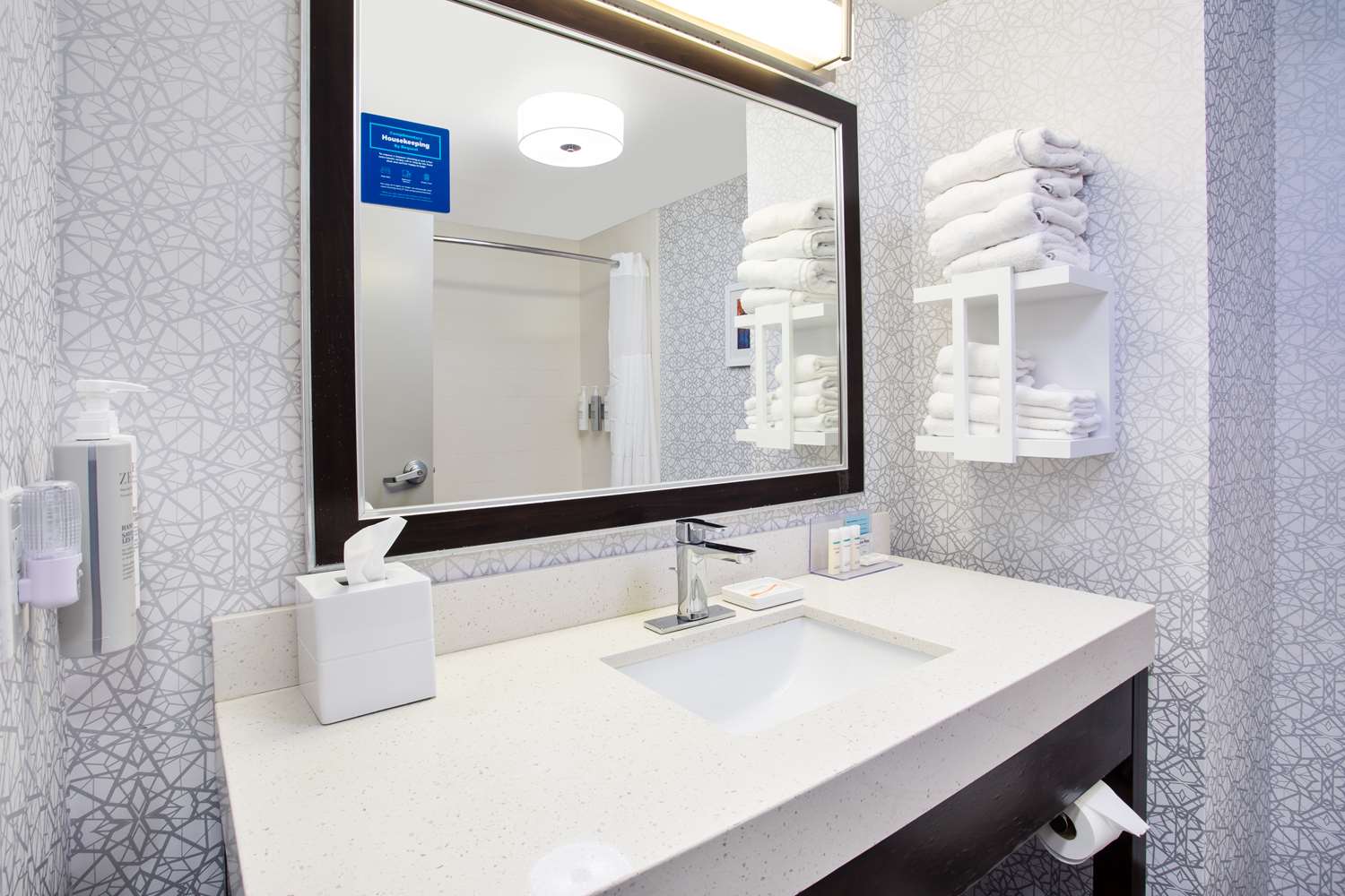 hampton inn and suites columbia southeast ft jackson
