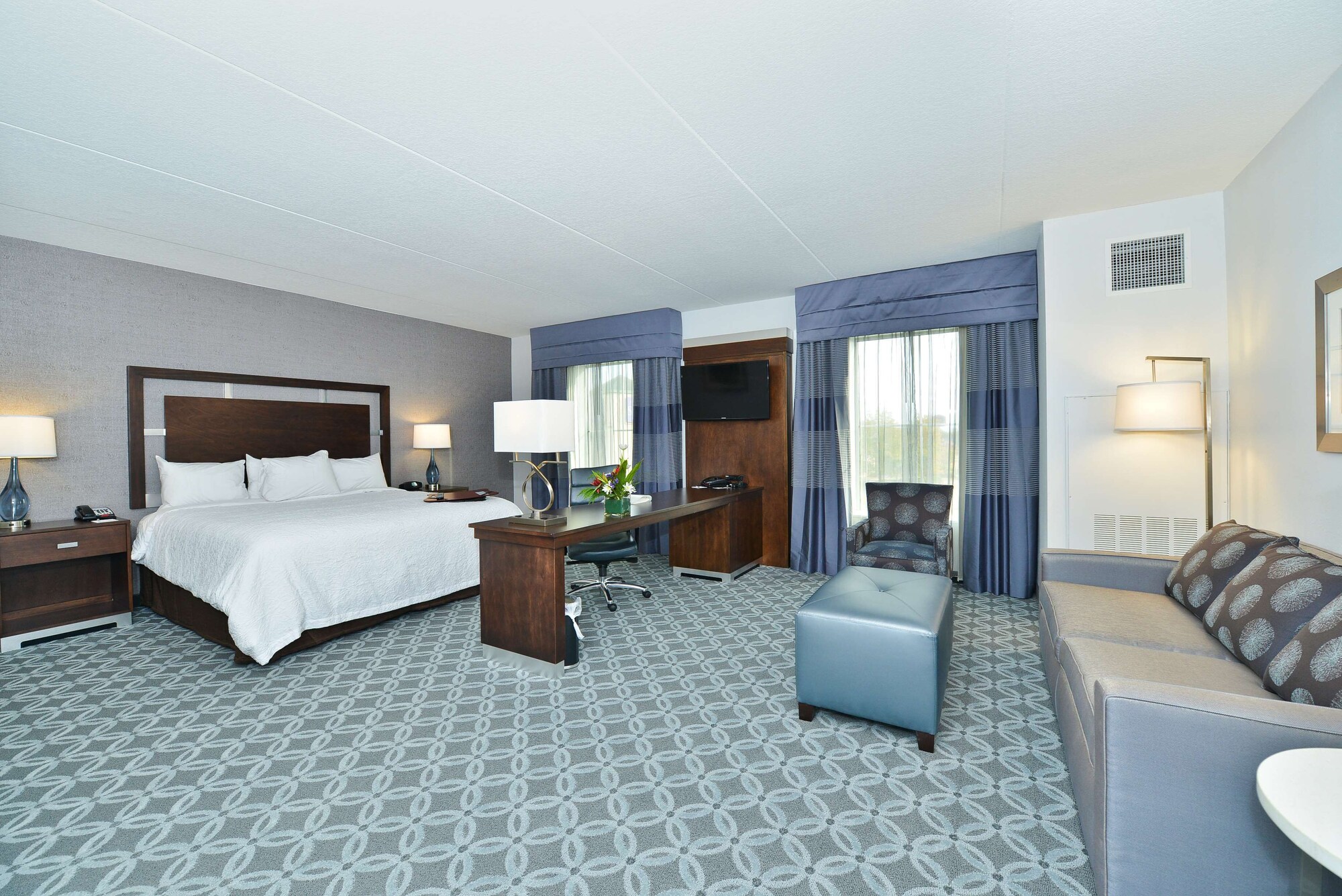 hampton inn and suites columbia southeast ft jackson