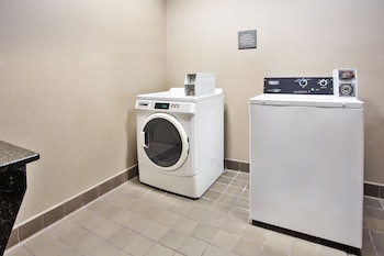 hampton inn and suites columbia southeast ft jackson