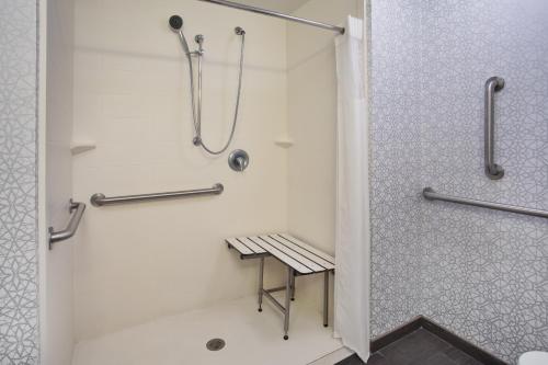 hampton inn and suites columbia southeast ft jackson