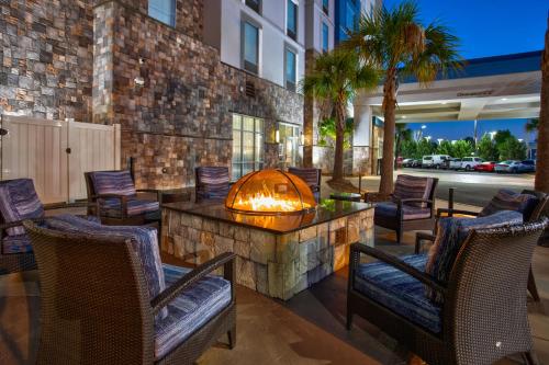 hampton inn and suites columbia southeast ft jackson