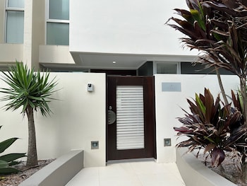 ramada by wyndham marcoola beach