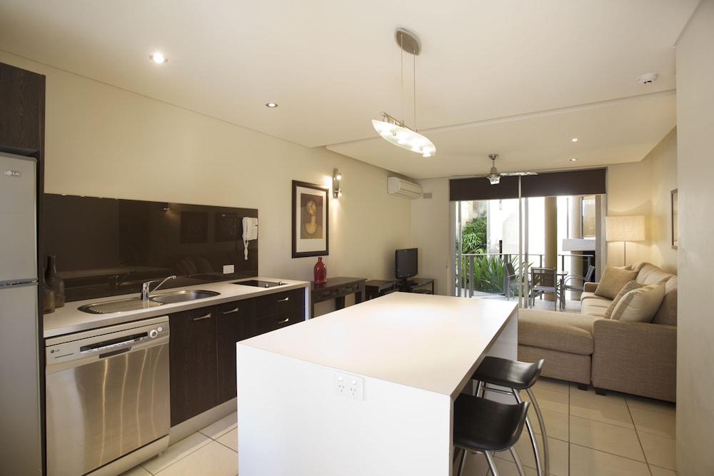 maison noosa beachfront resort