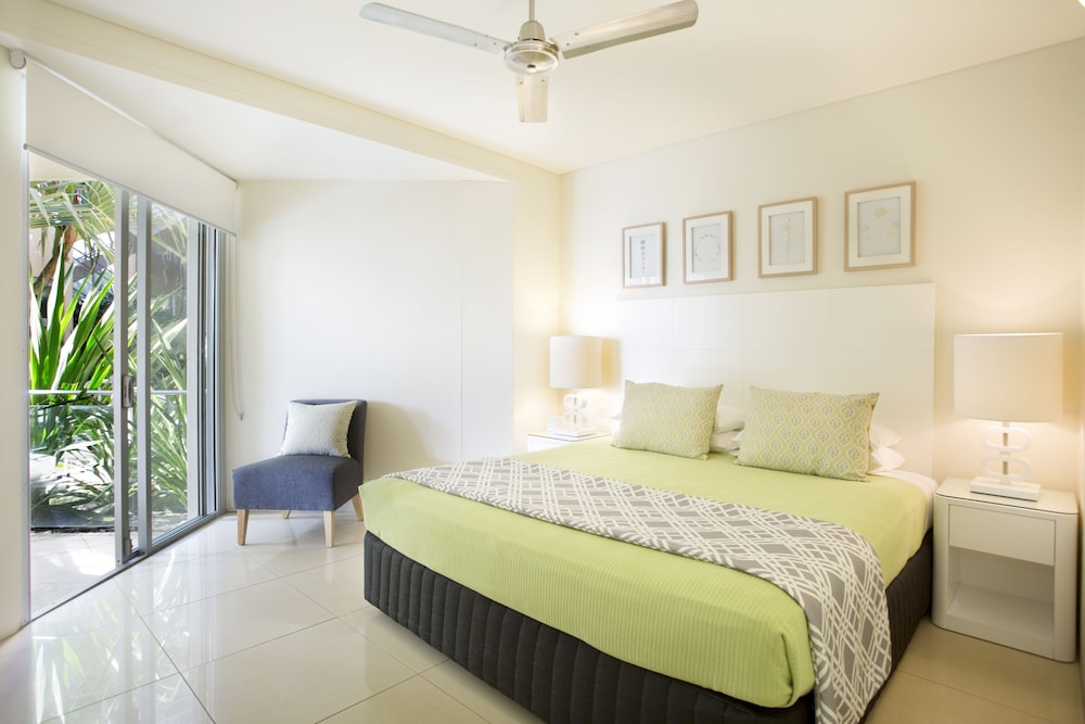 maison noosa beachfront resort
