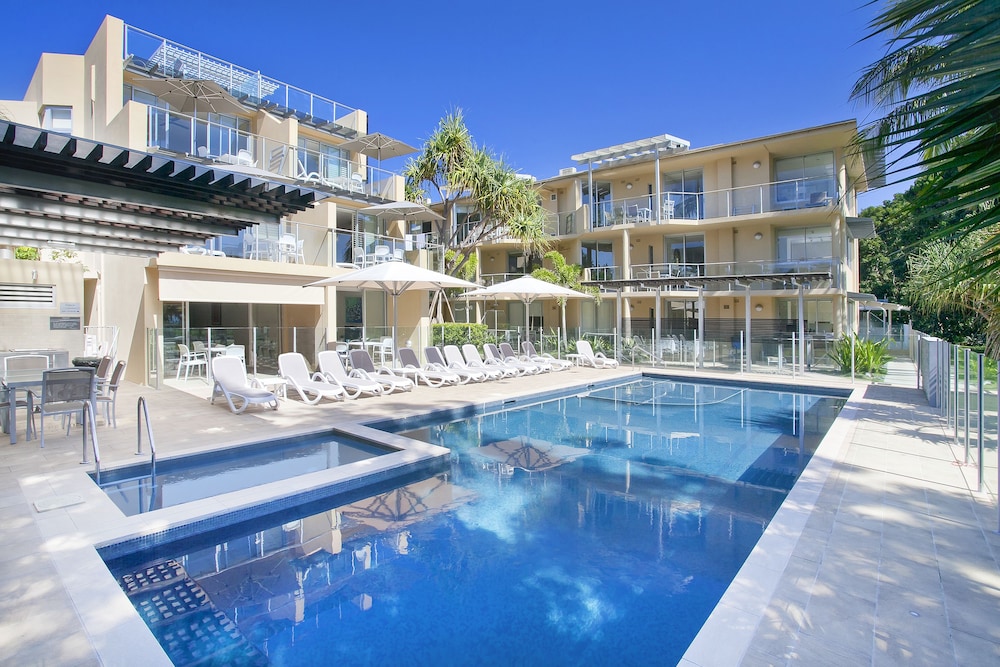 maison noosa beachfront resort