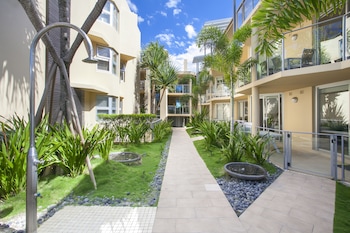 maison noosa beachfront resort