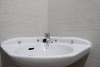 gorgeous studio gateway pasteur apartment with mountain view