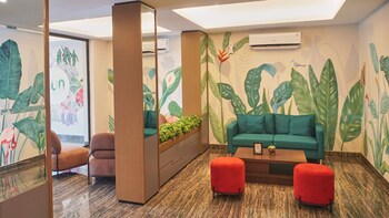 lun hotel manado