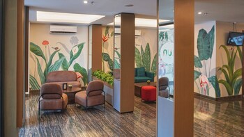 lun hotel manado