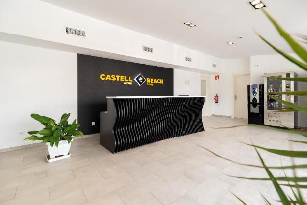 castell beach