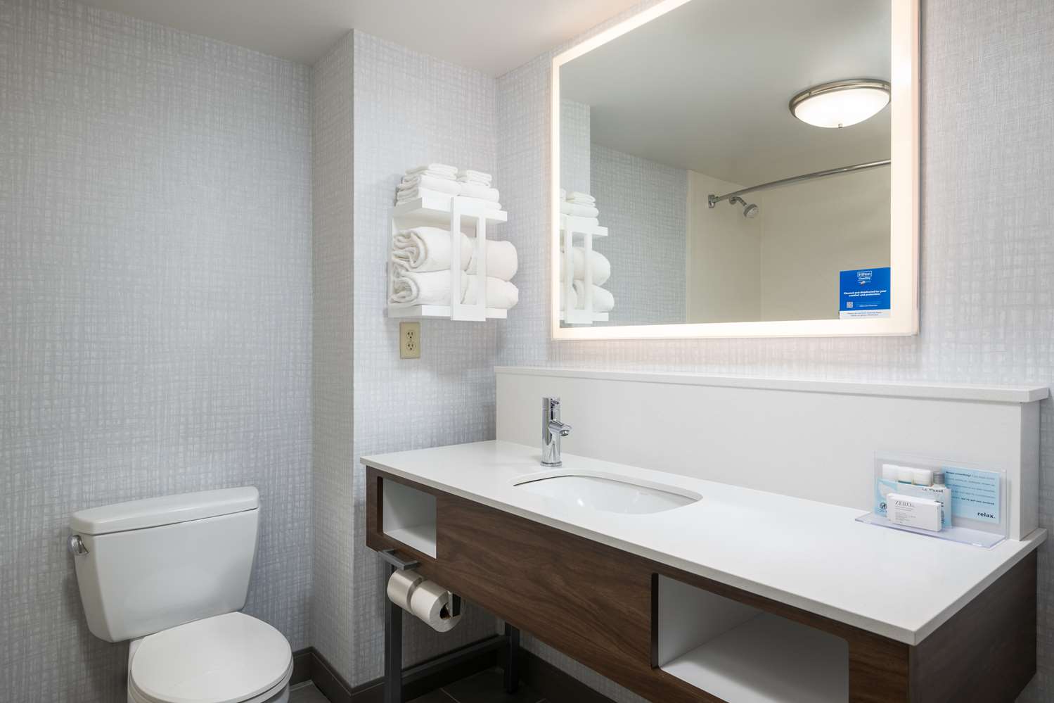 hampton inn and suites cape cod west yarmouth