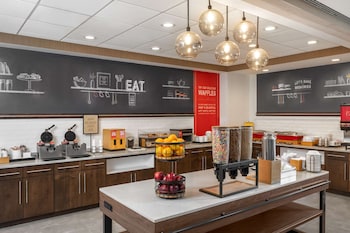 hampton inn and suites cape cod west yarmouth