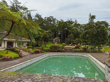 Tawangmangu Wonder Park,Ombang-Ombang, Blumbang,3 star