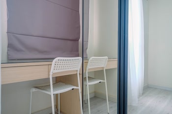 graceful studio room at podomoro golf view apartment by travelio