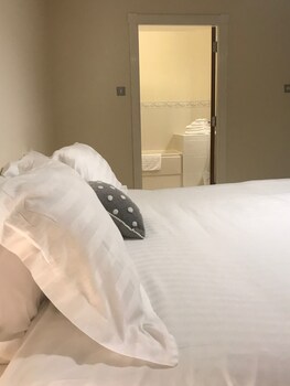Turnberry Accommodation,,0 star