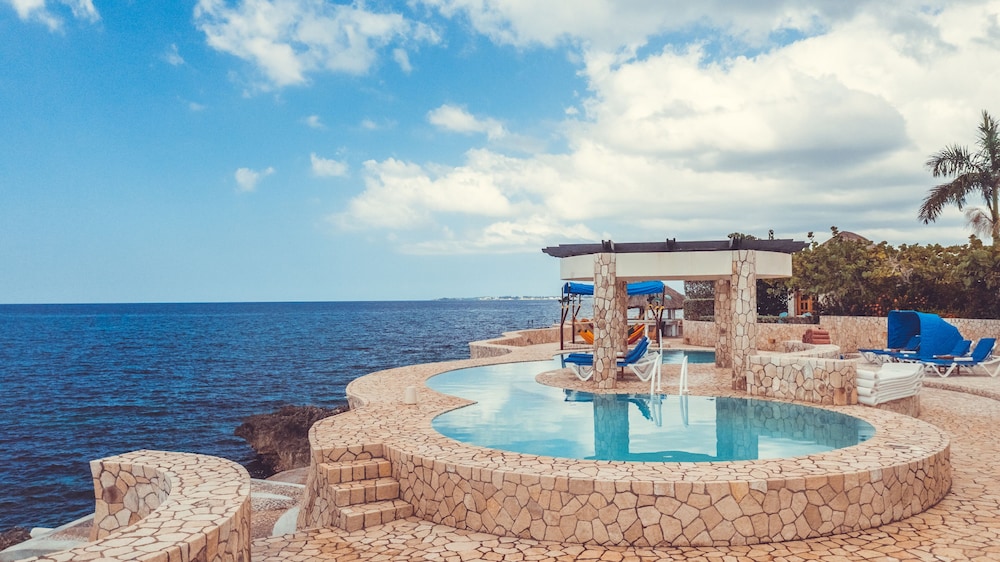 ocean cliff hotel negril limited