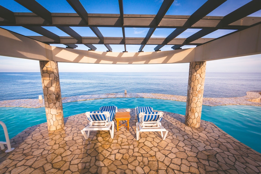 ocean cliff hotel negril limited