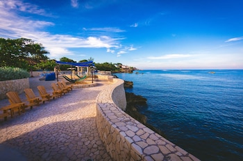 ocean cliff hotel negril limited