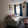 central 2 bed apartment above great derry pub