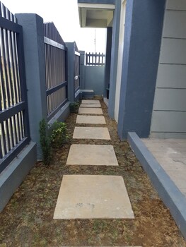 restful 3br hillside duplex