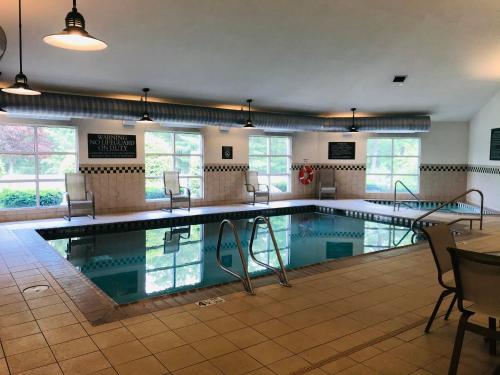 country inn and suites by radisson lake george queensbury ny