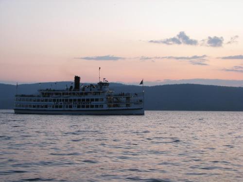 country inn and suites by radisson lake george queensbury ny