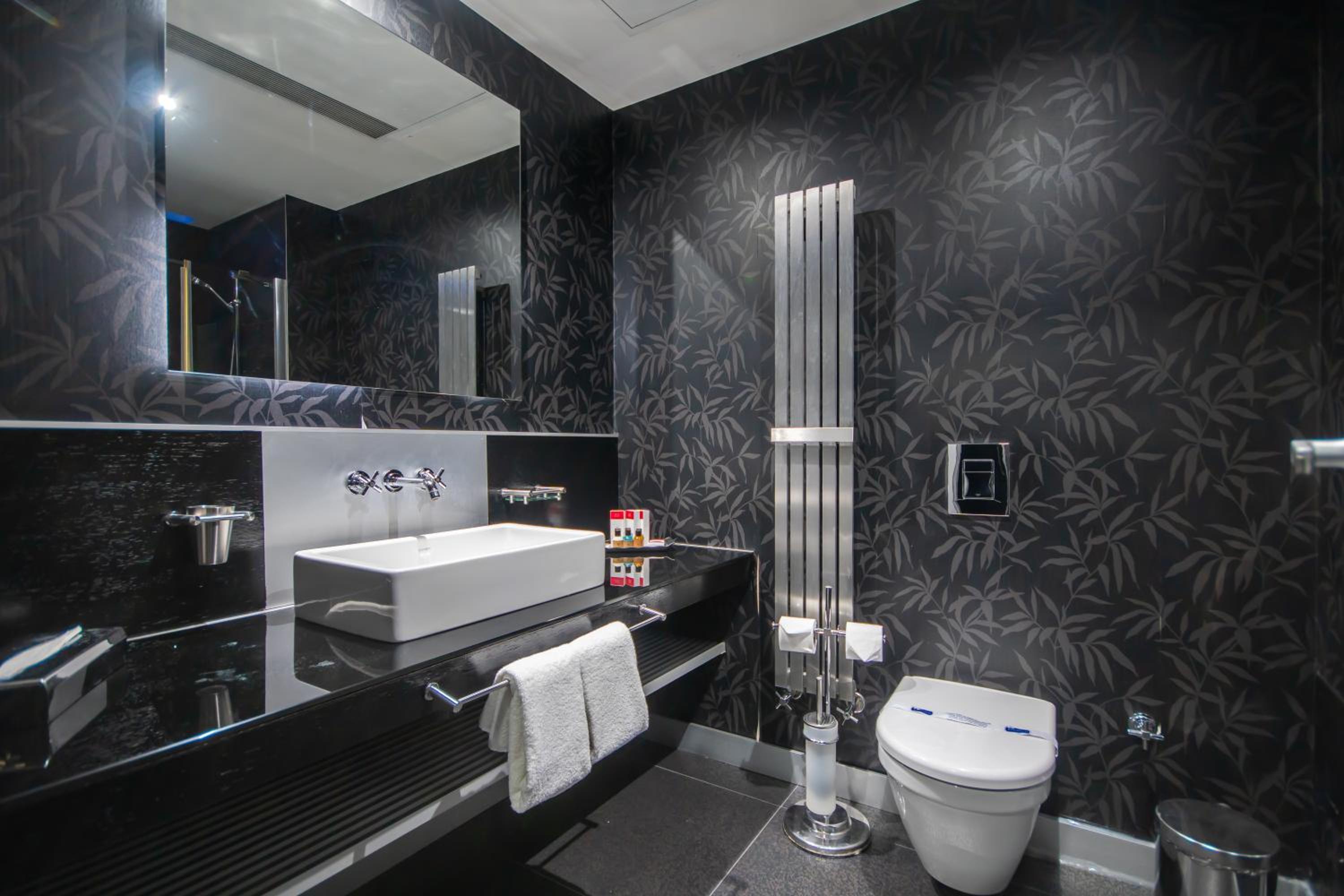 hilton frankfurt airport
