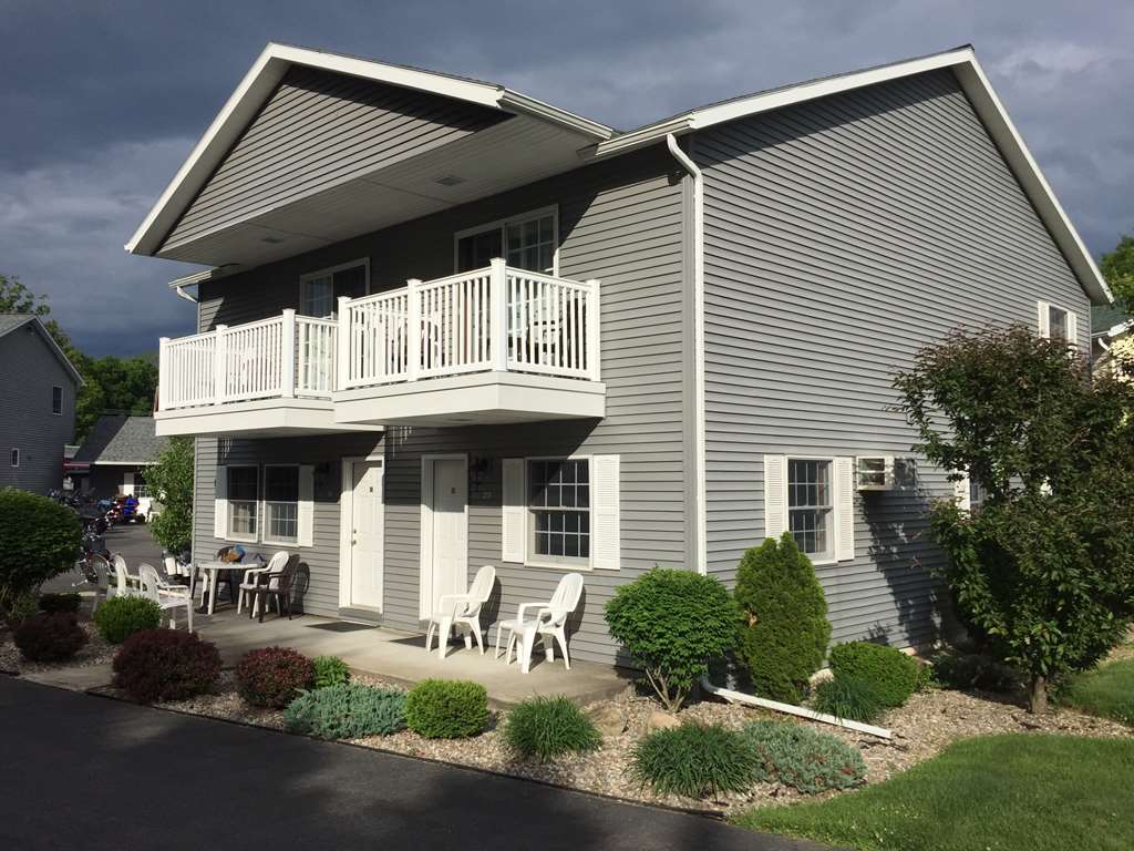 americas best value inn and suites lake george