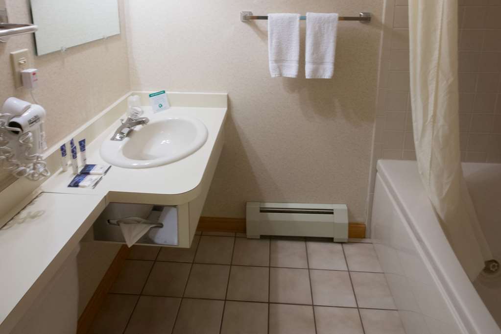 americas best value inn and suites lake george