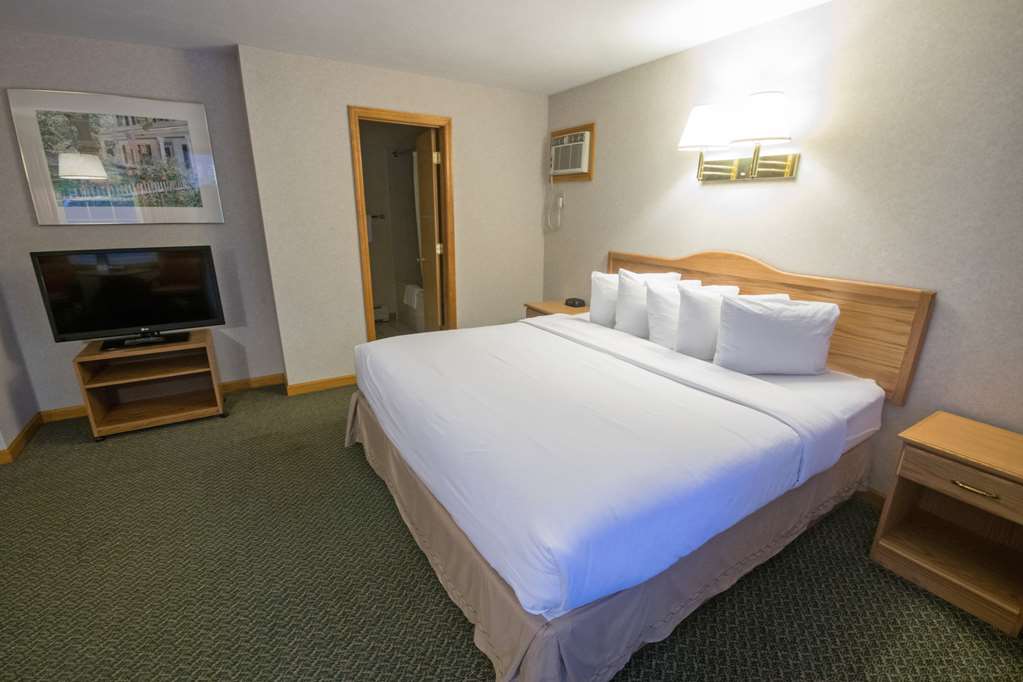 americas best value inn and suites lake george