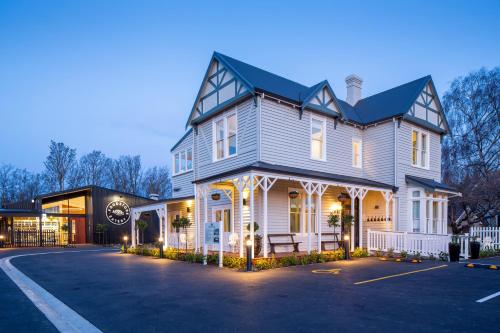 the vicarage geraldine