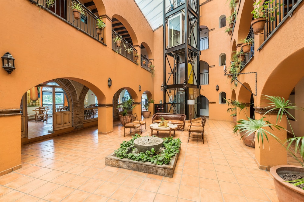 Hotel La Abadia Tradicional,Macrocenter I>>Guanajuato,3 star