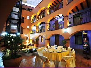 hotel la abadia tradicional