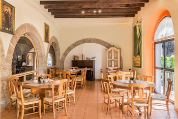 hotel la abadia tradicional