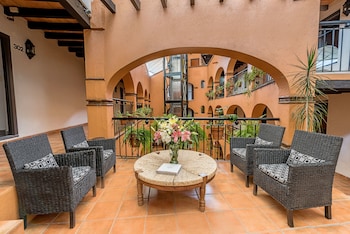 hotel la abadia tradicional