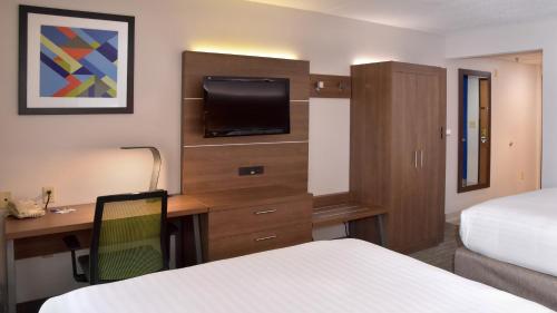 holiday inn express mount pleasant scottdale by ihg