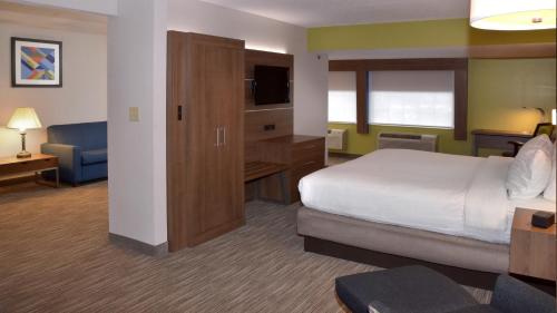 holiday inn express mount pleasant scottdale by ihg