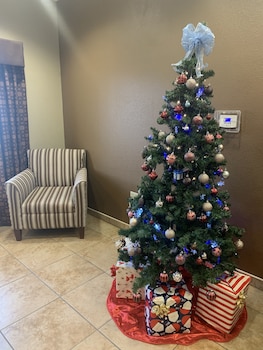 Microtel Inn And Suites Sayre Pa,Athens Township>>Athens,2 star