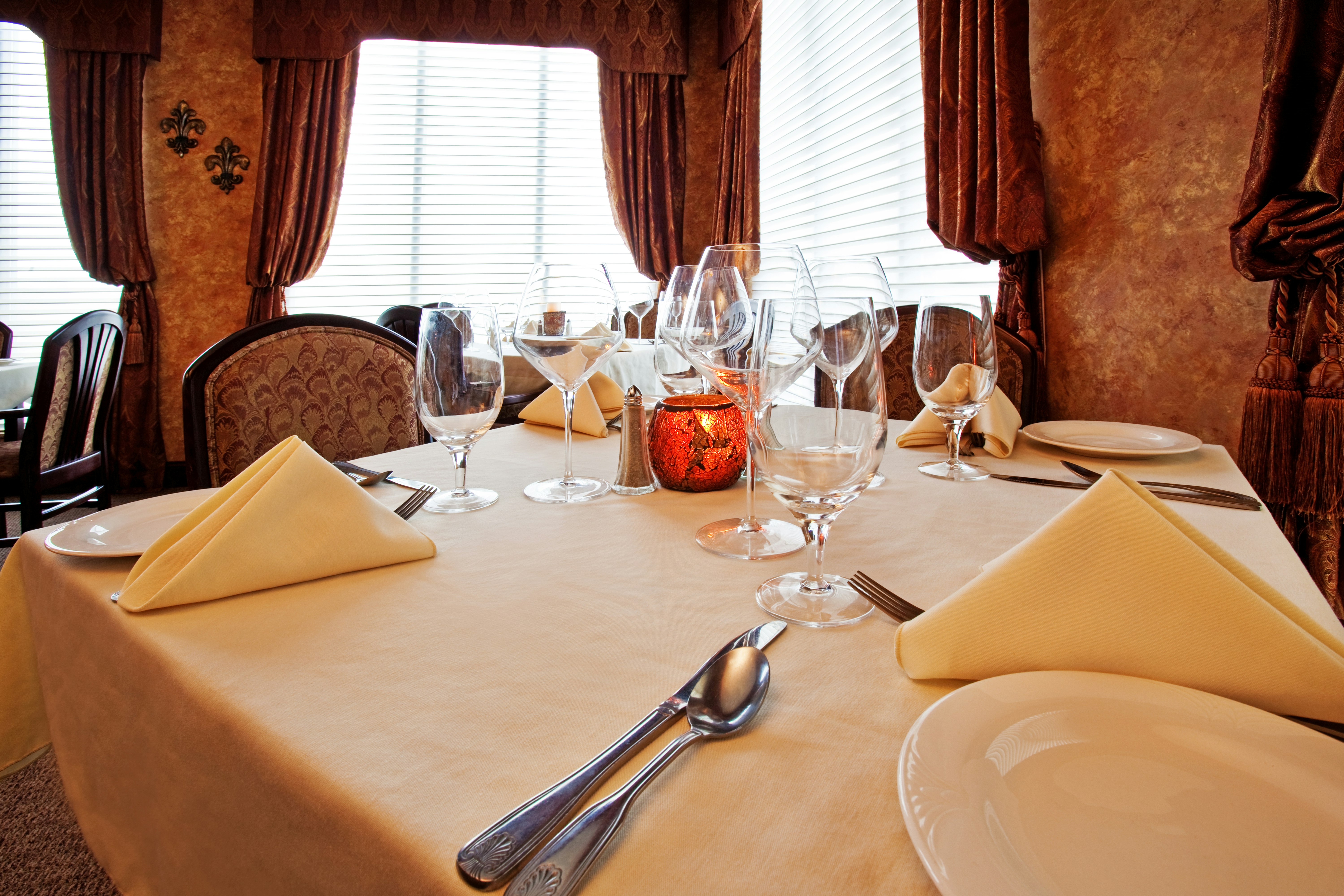 holiday inn quincy east by ihg