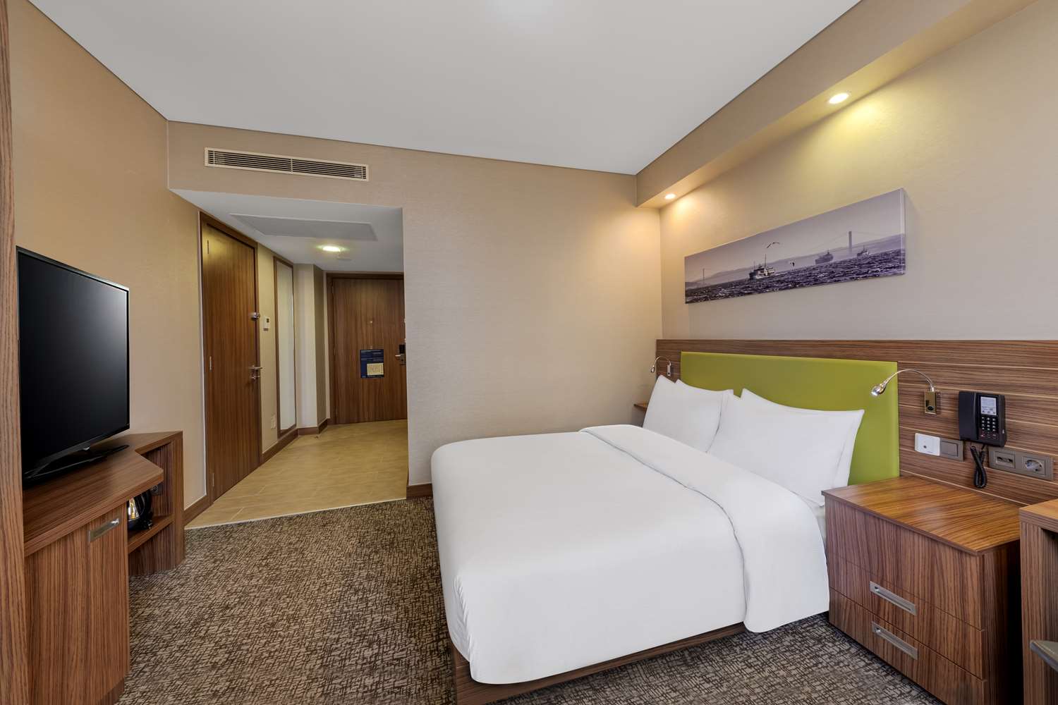 hampton by hilton istanbul kayasehir