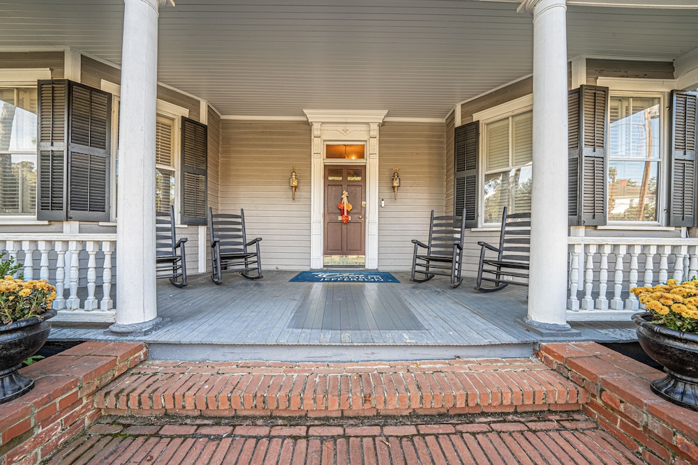 the inn on north jefferson