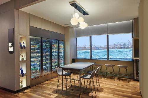 aloft shijiazhuang
