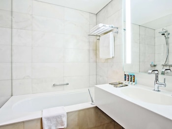 novotel abu dhabi al bustan