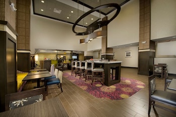 Hampton Inn & Suites Buffalo Airport,Buffalo>>Bowmansville,3 star