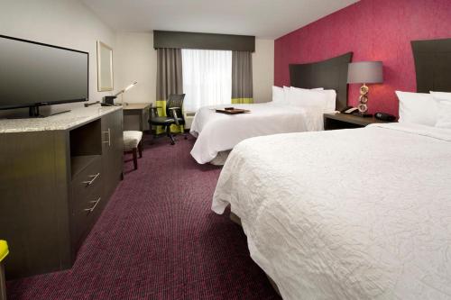 hampton inn and suites buffalo airport